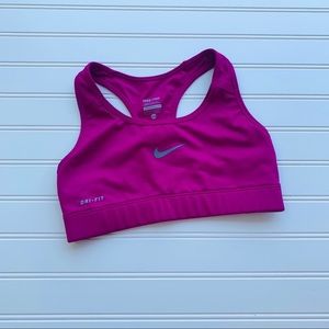 Nike Size XS Solid Purple Fuchsia Sports Bra